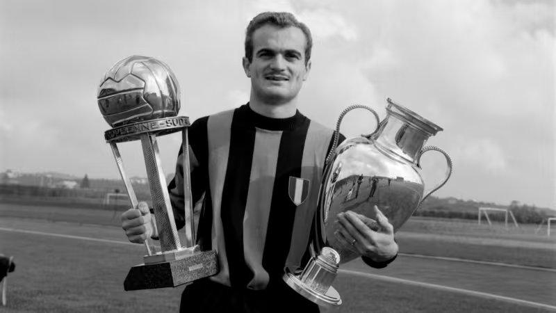 Góc Nhìn OKVIP: Huyền thoại Italy Sandro Mazzola qua đời, Inter đăng bài tưởng niệm