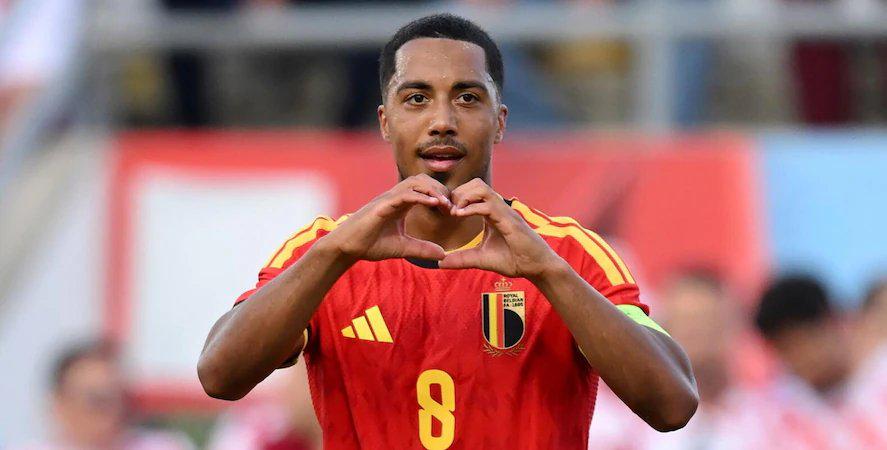 Góc Nhìn OKVIP: Tielemans: Van Bommel rất gần gũi với các cầu thủ, là HLV trực tiế