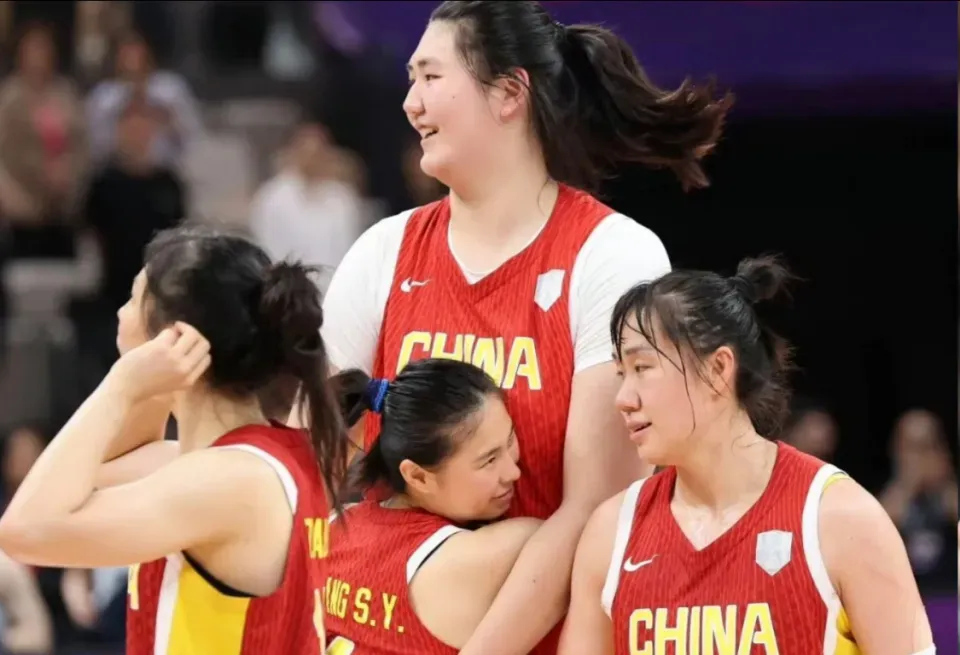 Góc Nhìn OKVIP: Tiền phong tệ nhất tuyển bóng rổ nữ! 5 trận ASIAD tổng cộng 7 đ
